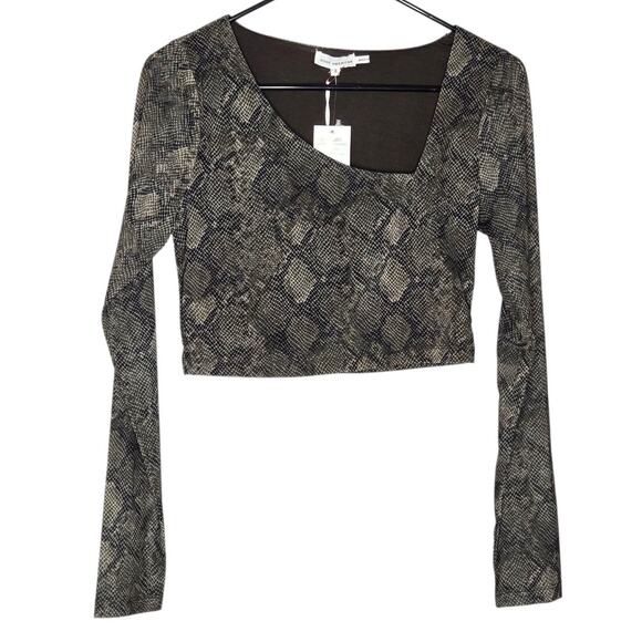 Good American Asymmetrical Neck Mesh Sleeve Snakeskin Crop Top NEW Women's Large - Picture 3 of 10